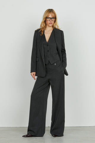 Gilet DANIELI_S 3 bottoni più tasche filetto gessato più borchie