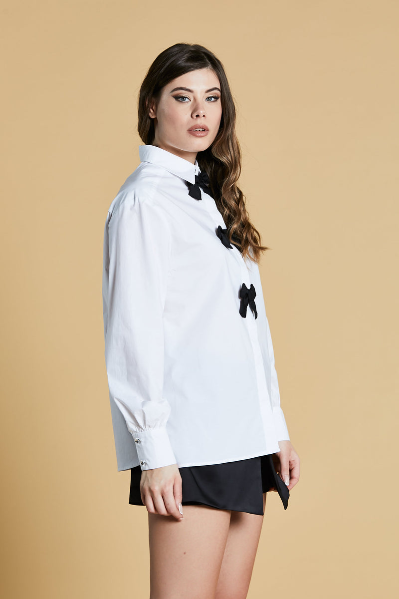 Camicia FIOCCHY manica lunga con bottoni gioiello più fiocchi gros grain finta