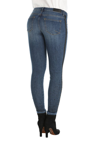 Pantalone jeans 5 tasche vita alta con profili in gros grain e strass sul fondo in denim colore blue scuro, relish fashion moda, abbigliamento femminile