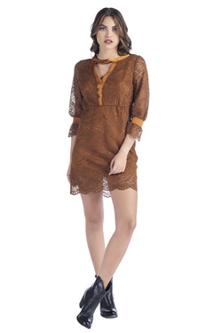 Abito corto in pizzo e bordi in raso, relish fashion moda, abbigliamento femminile