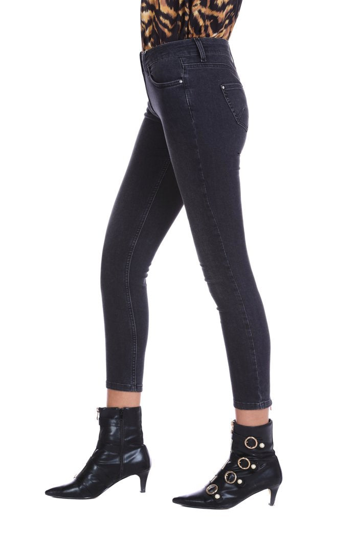Jeans MARILYN 5 tasche più zip fondo slim fit denim black