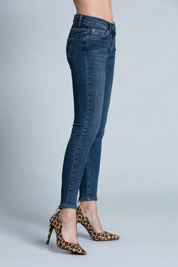 Jeans MARILYN_A 5 ts con ricamo logo più abrasioni più zip f.do medium blue denim
