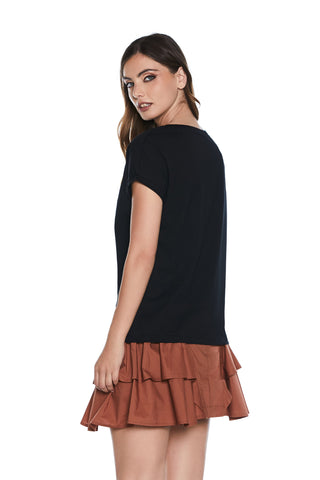 T-Shirt JUNKRED mezza manica scollo ampio con stampa fiori più beyond